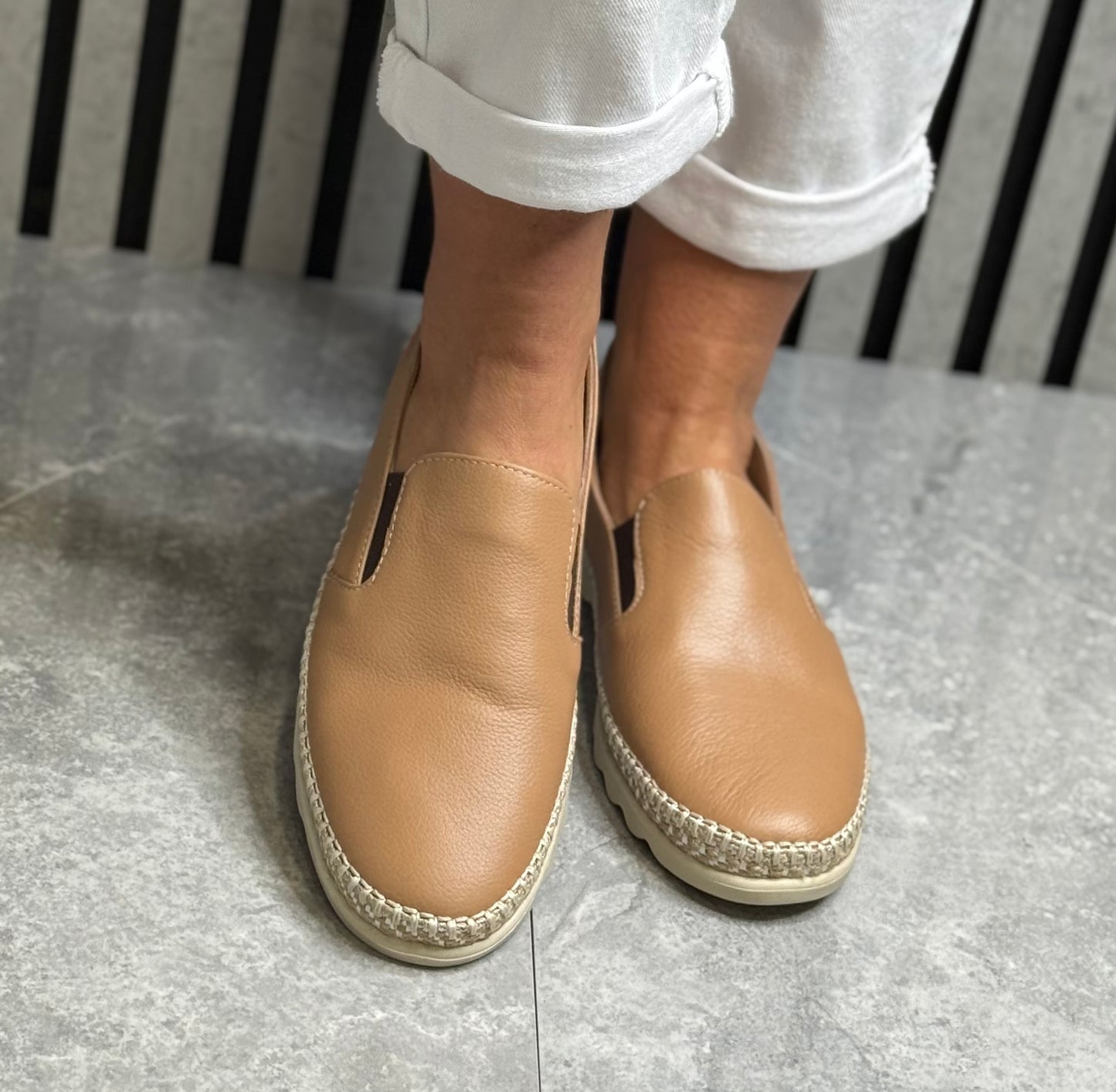 Modella - ‘Fiona' Beige Leather Shoe