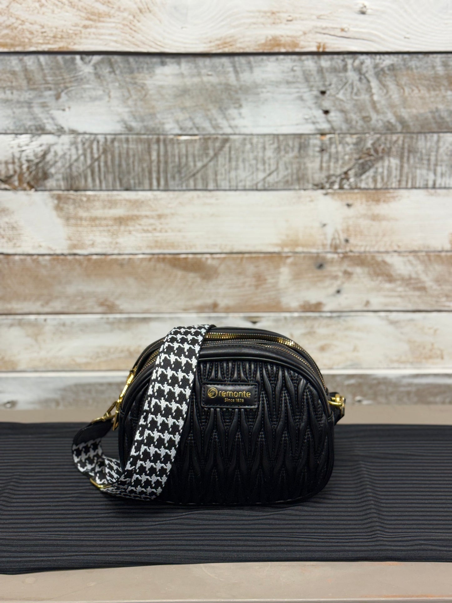 Remonte - Black Detailed Crossbody (Q0648-00)