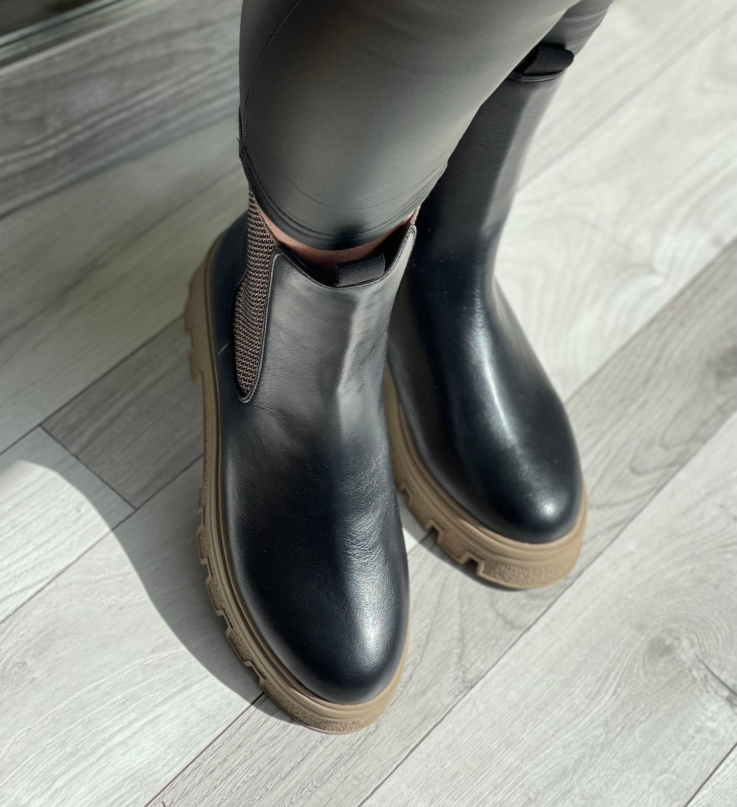 S Oliver - Black Gusset Mid Boot