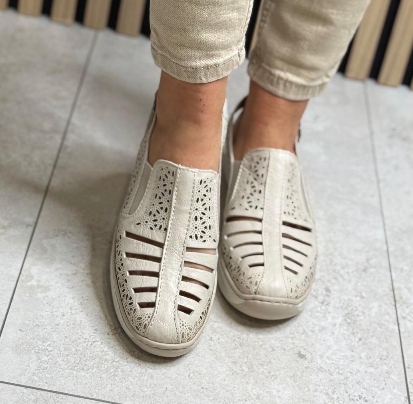 Rieker - Beige Leather Slingback Shoe