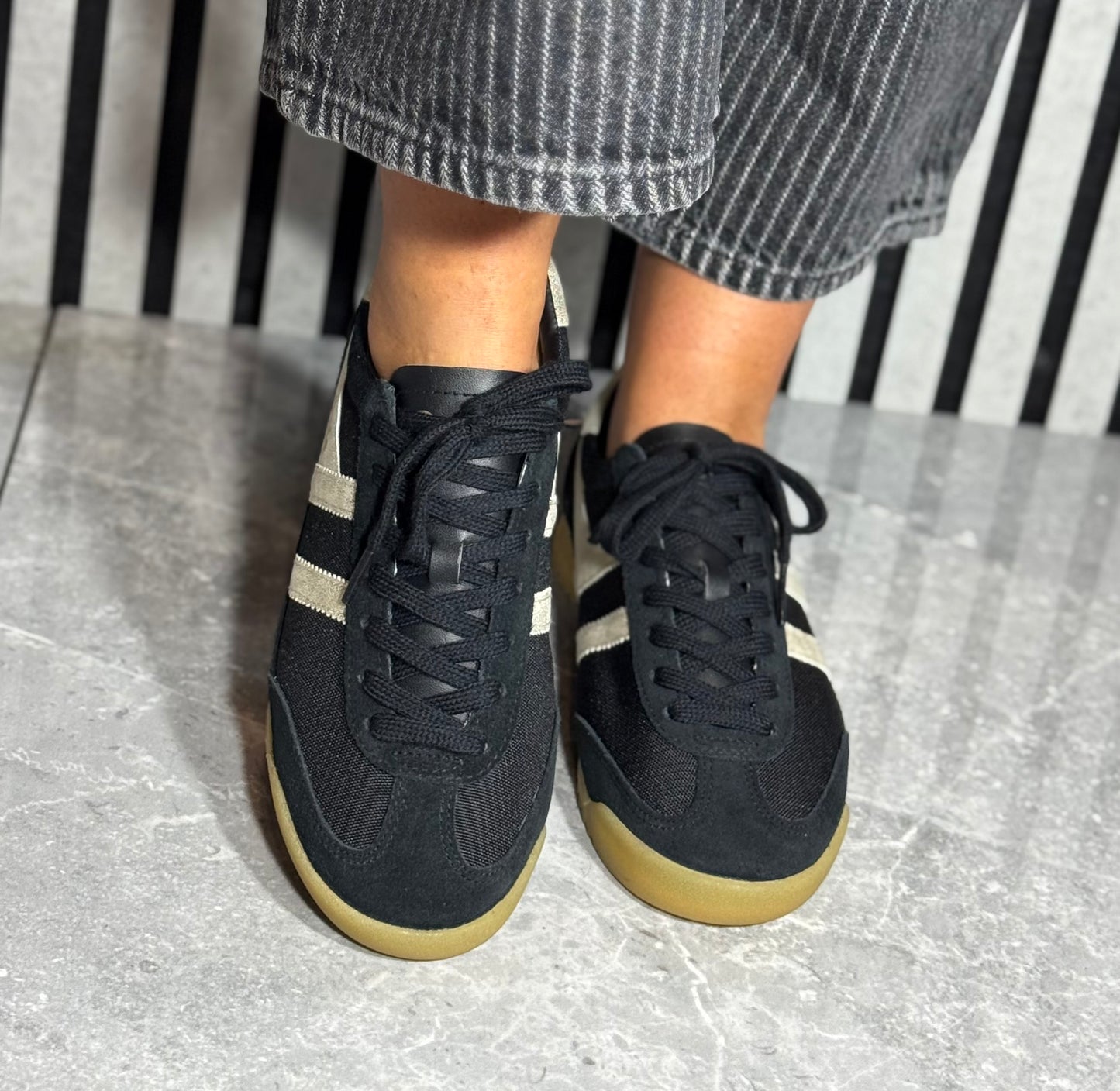 Gola - ‘Tornado' Black/Gold Trainer
