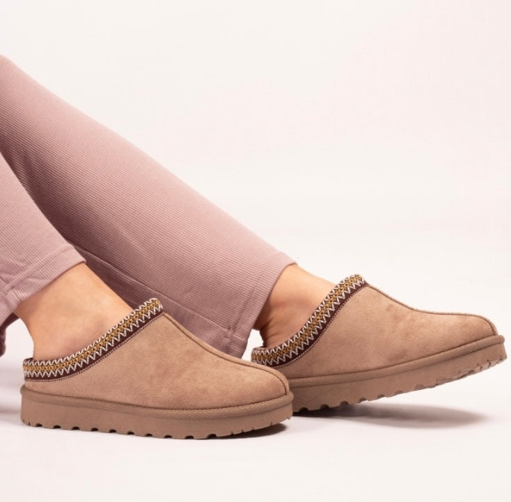 Lunar - 'Nepal' Mink Slipper