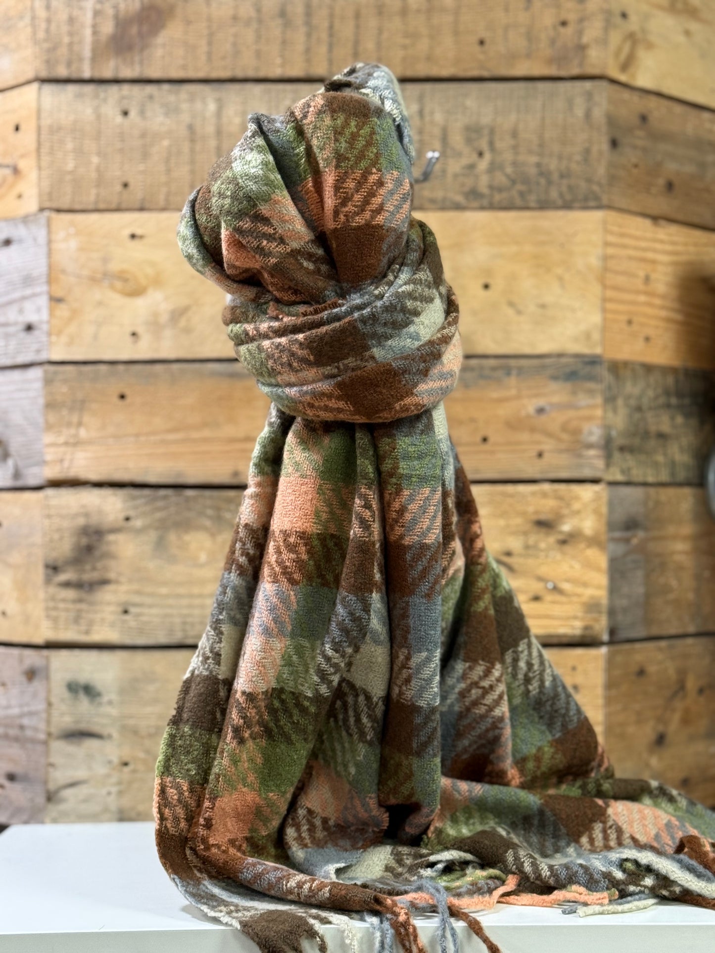 hannah k - Brown/Peach Checked Scarf