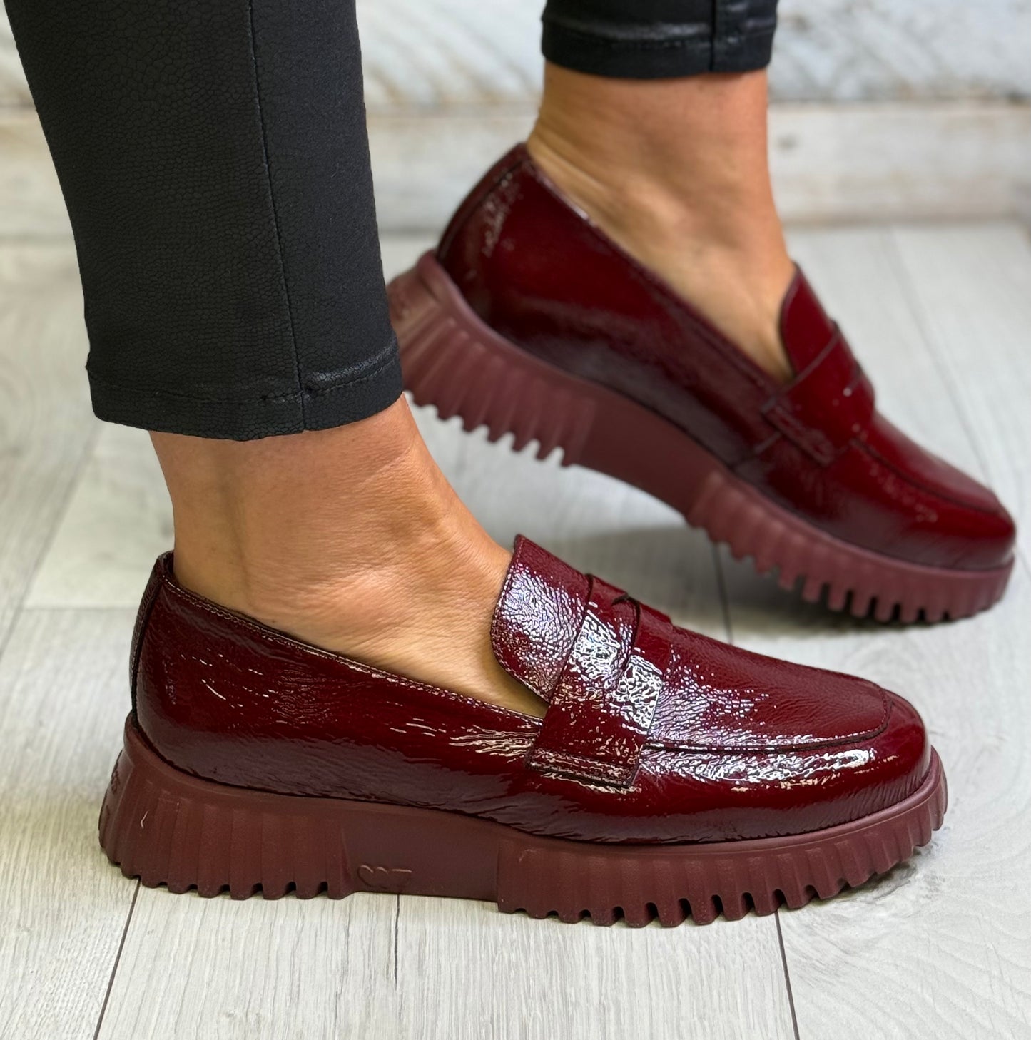 Wonders - A-4402 Vino Leather Loafer