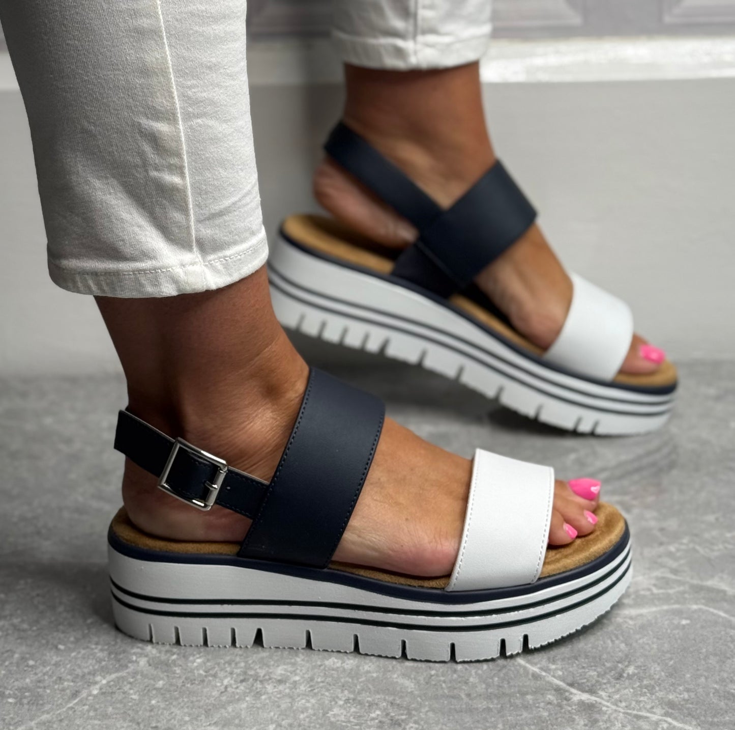 Lunar - 'Missy’ Navy Sandal
