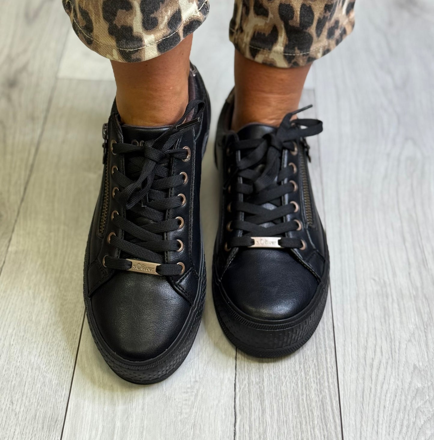 S Oliver - Black Side Zip Trainer