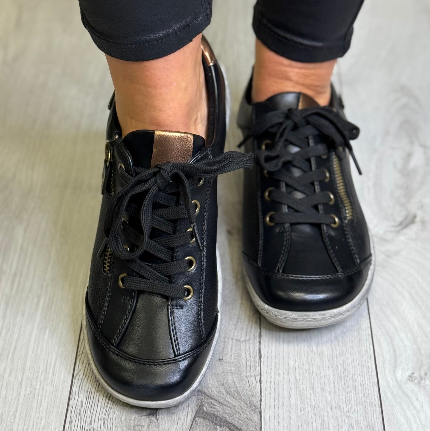 Lunar - 'Sloan' Black Casual Shoe