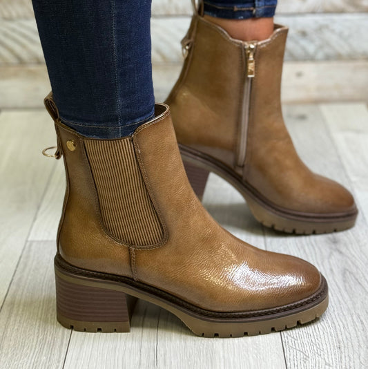 Xti - Brown Patent Gusset Boot (144277)