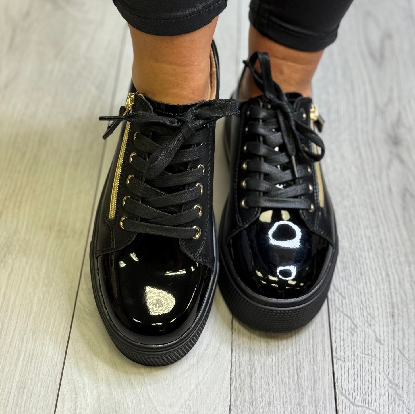 Patrizio Como - 'Ravenna' Black Matt/Patent Platform Trainer