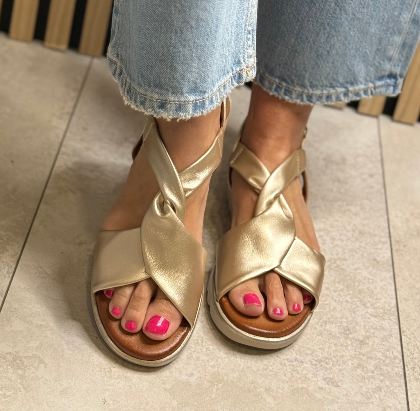 Jana - Gold Twist Detail Sandal