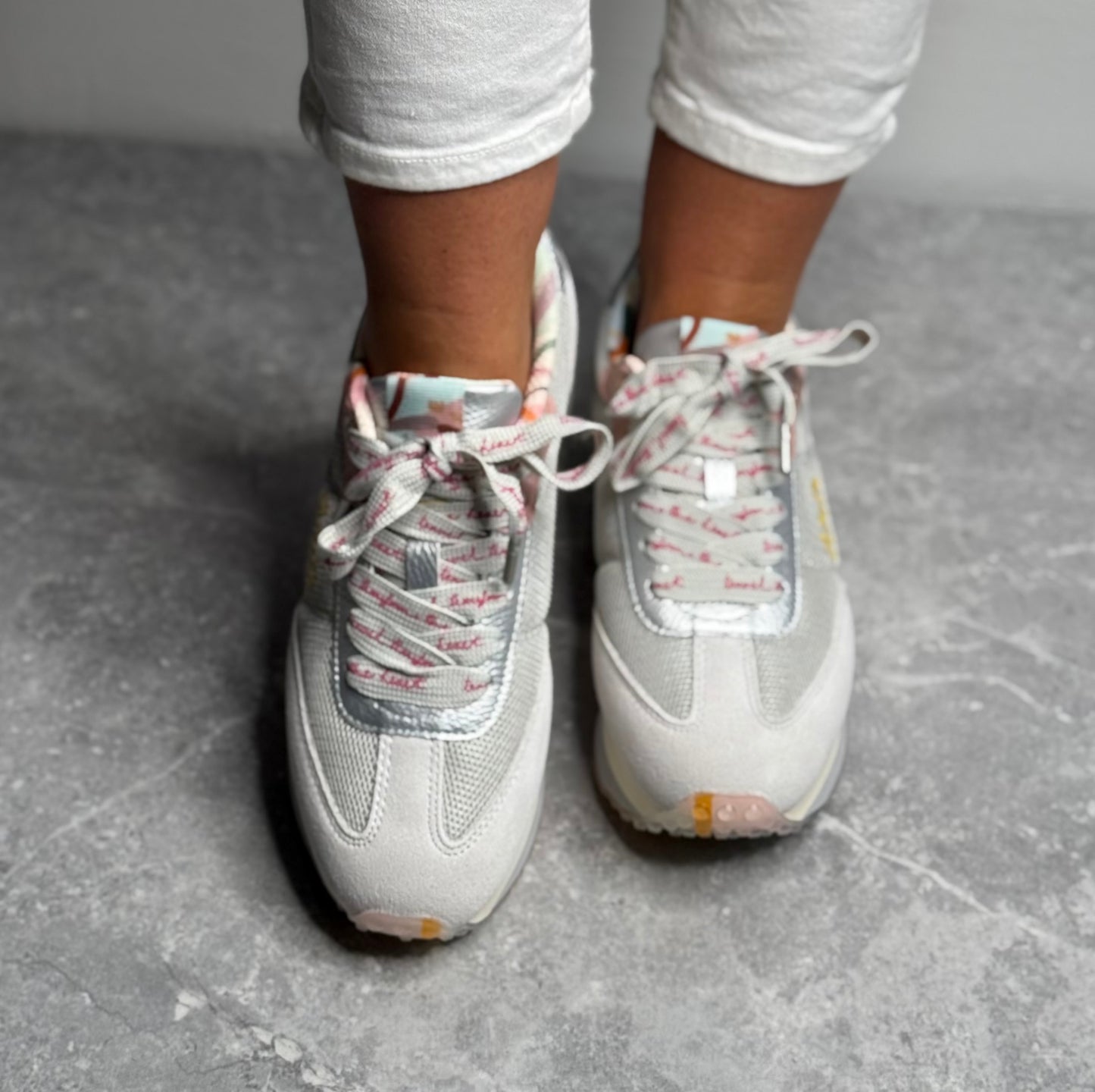 anekke - Silver Grey Smart Trainer