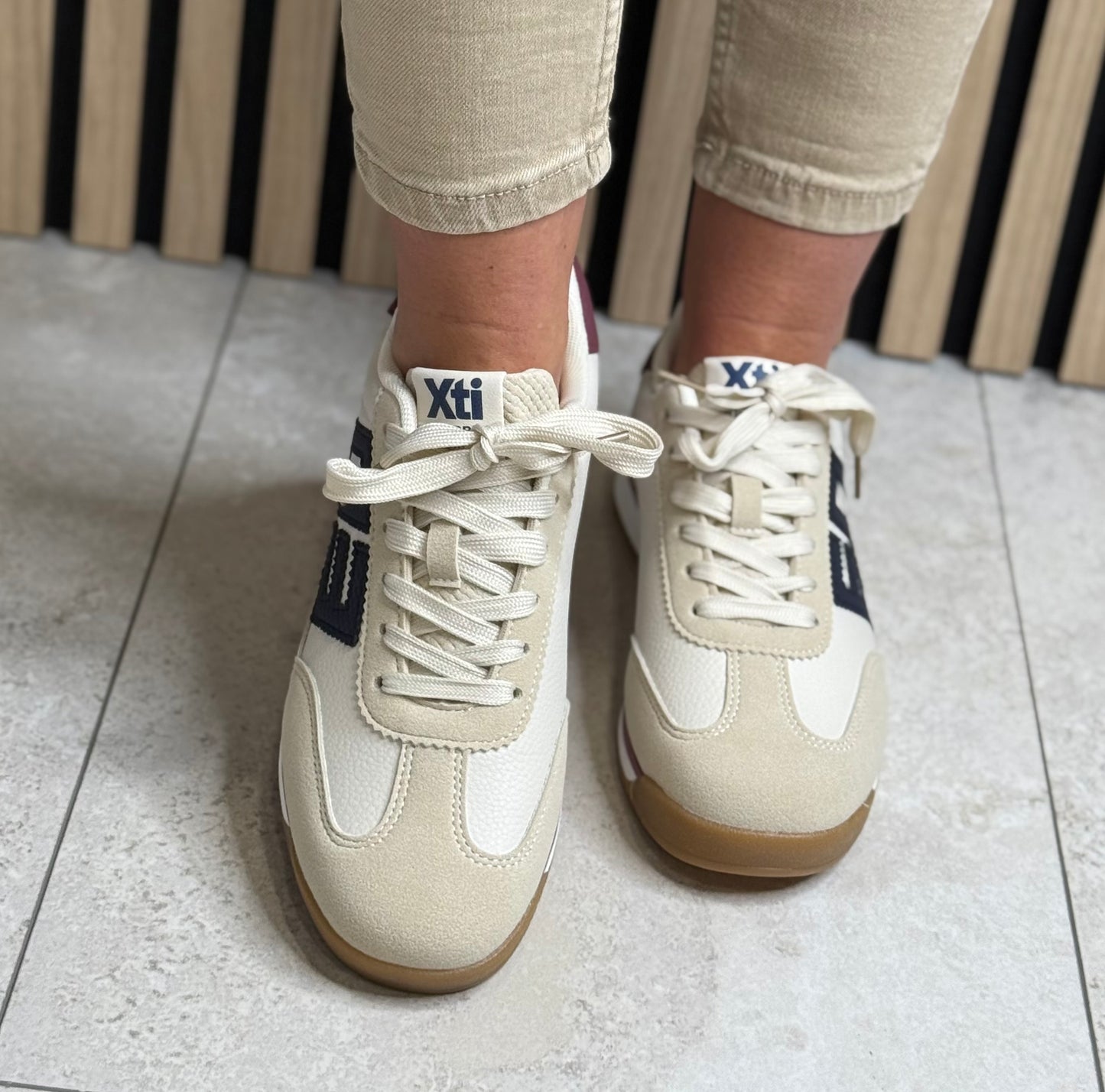 Xti - Beige Combo Retro Trainer (145018)