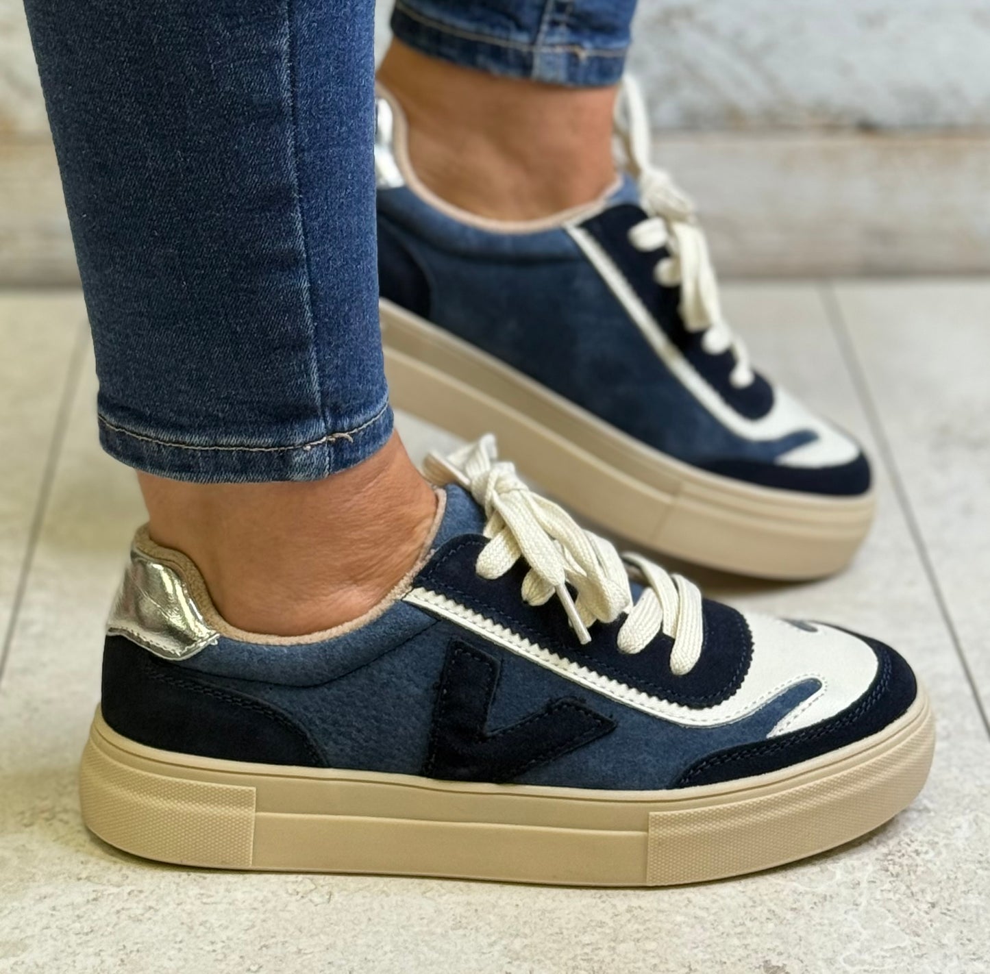 Drilleys- 'Eighty' Royal Blue Platform Trainer