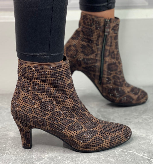 Redz - Leopard Print Embellished Boot