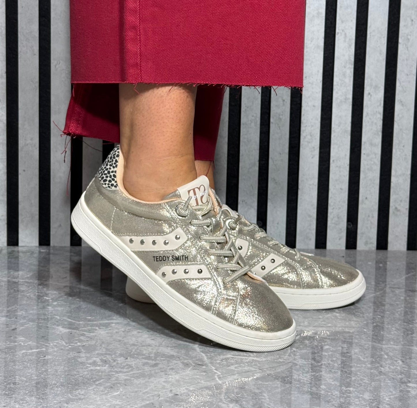 Teddy Smith - Gold Metallic Trainer (121122)