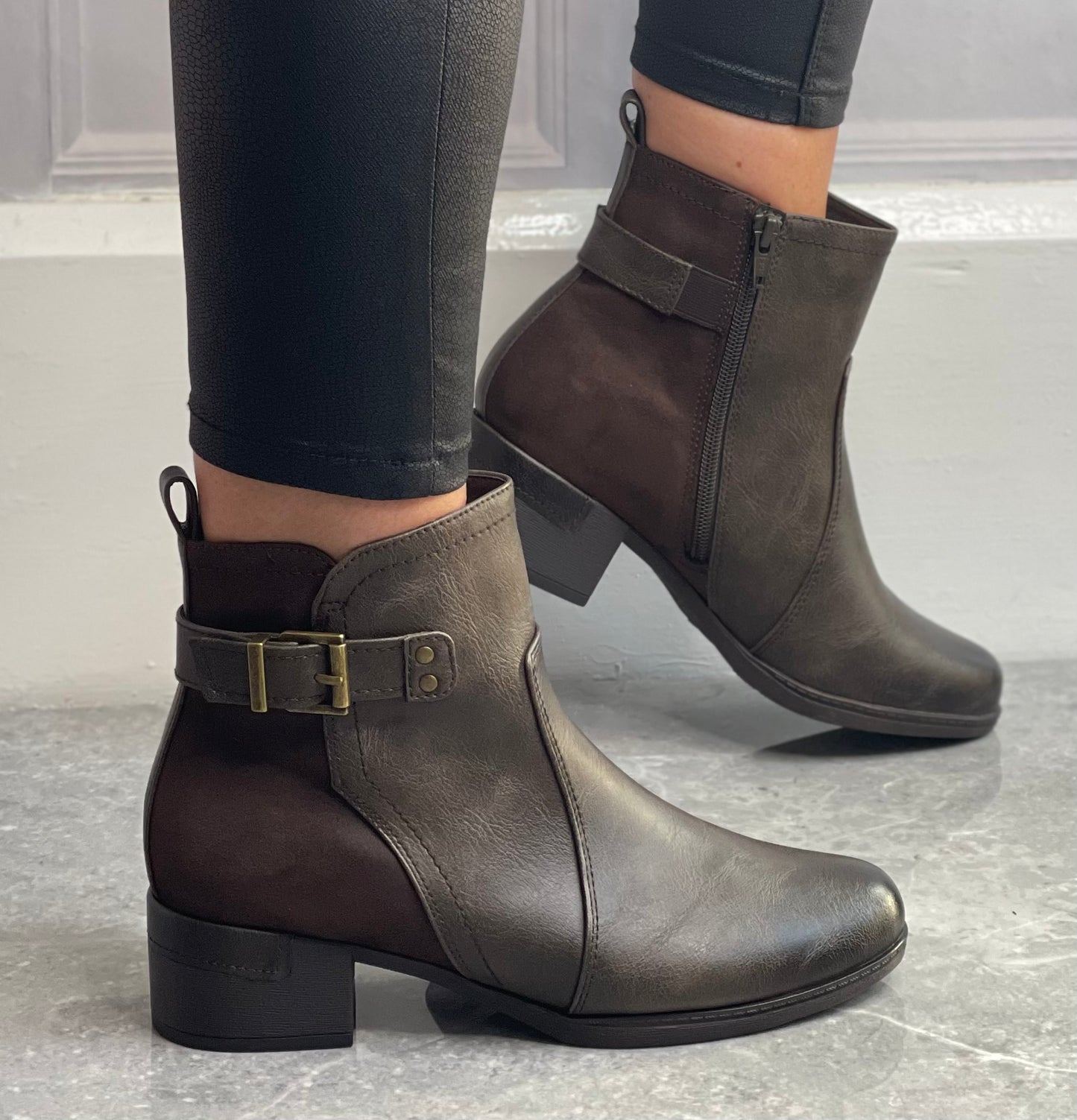 Jana - Mocca Ankle Boot