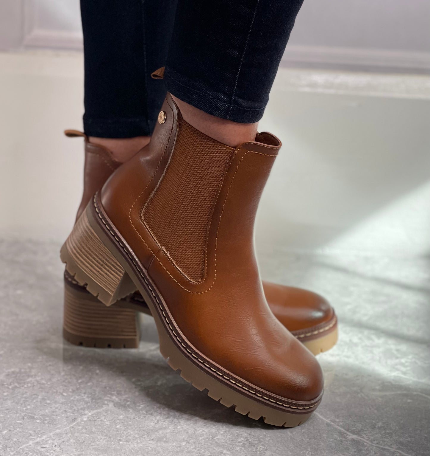 Xti - Camel Block Heel Boot