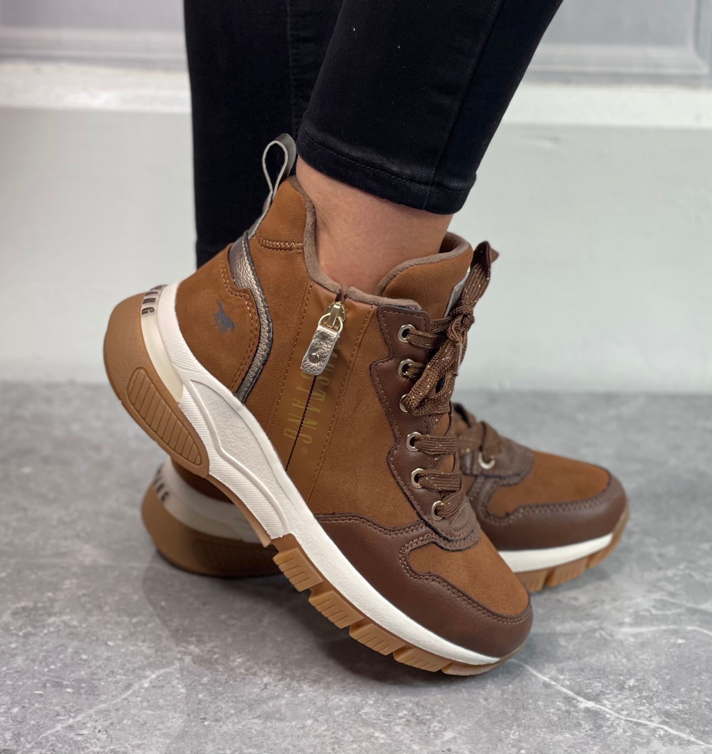 Mustang - Cognac Chunky Trainer Boot