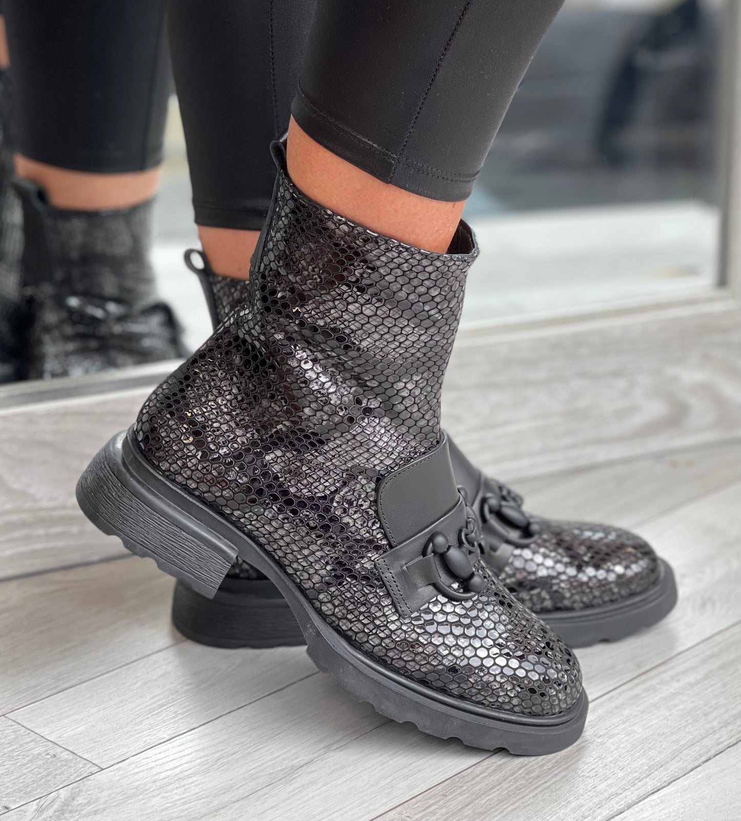 Loretta Vitale - Black/Grey Snake Detail Leather Boot
