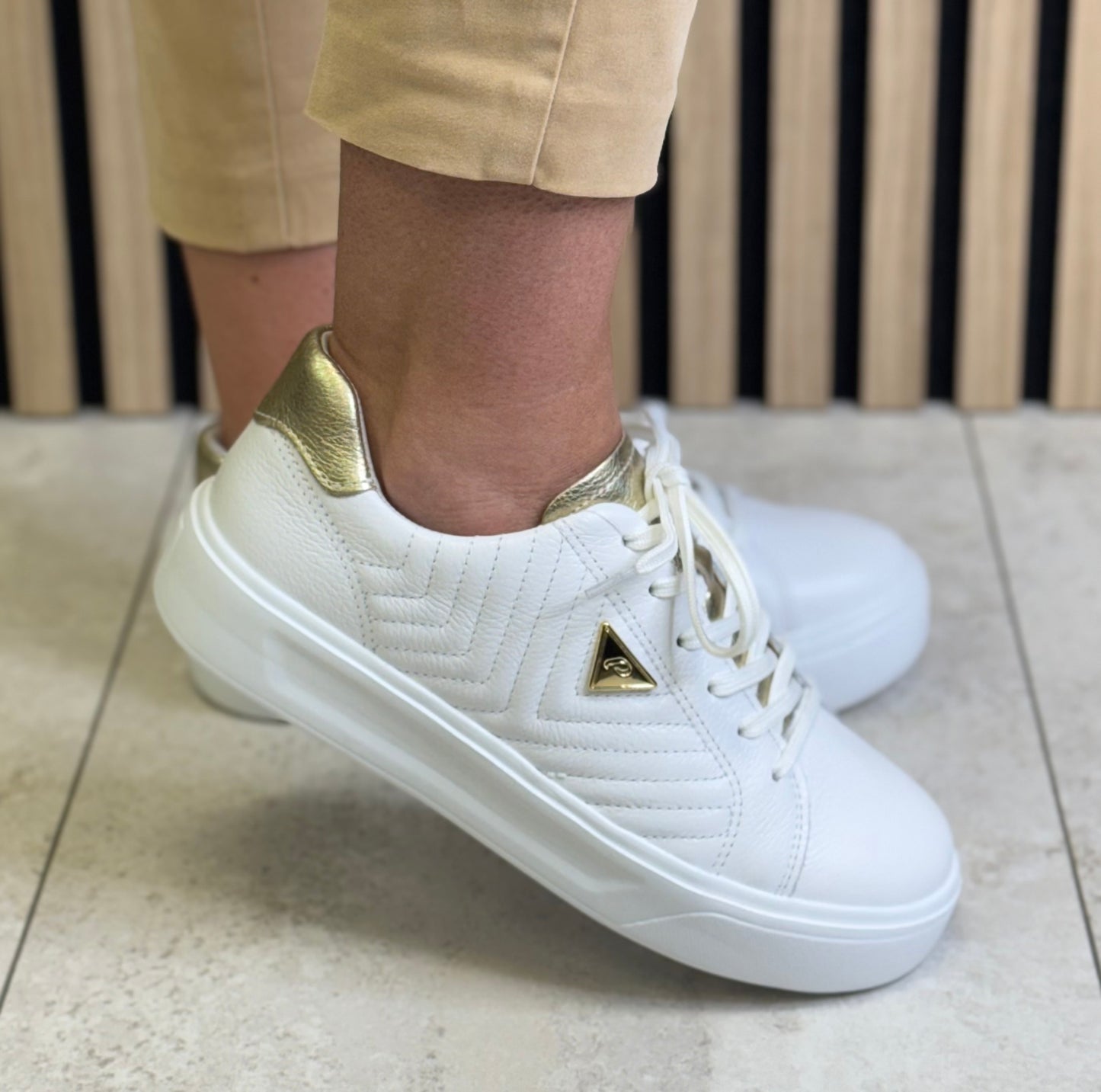 Pegada - White/Gold Combo Leather Trainer
