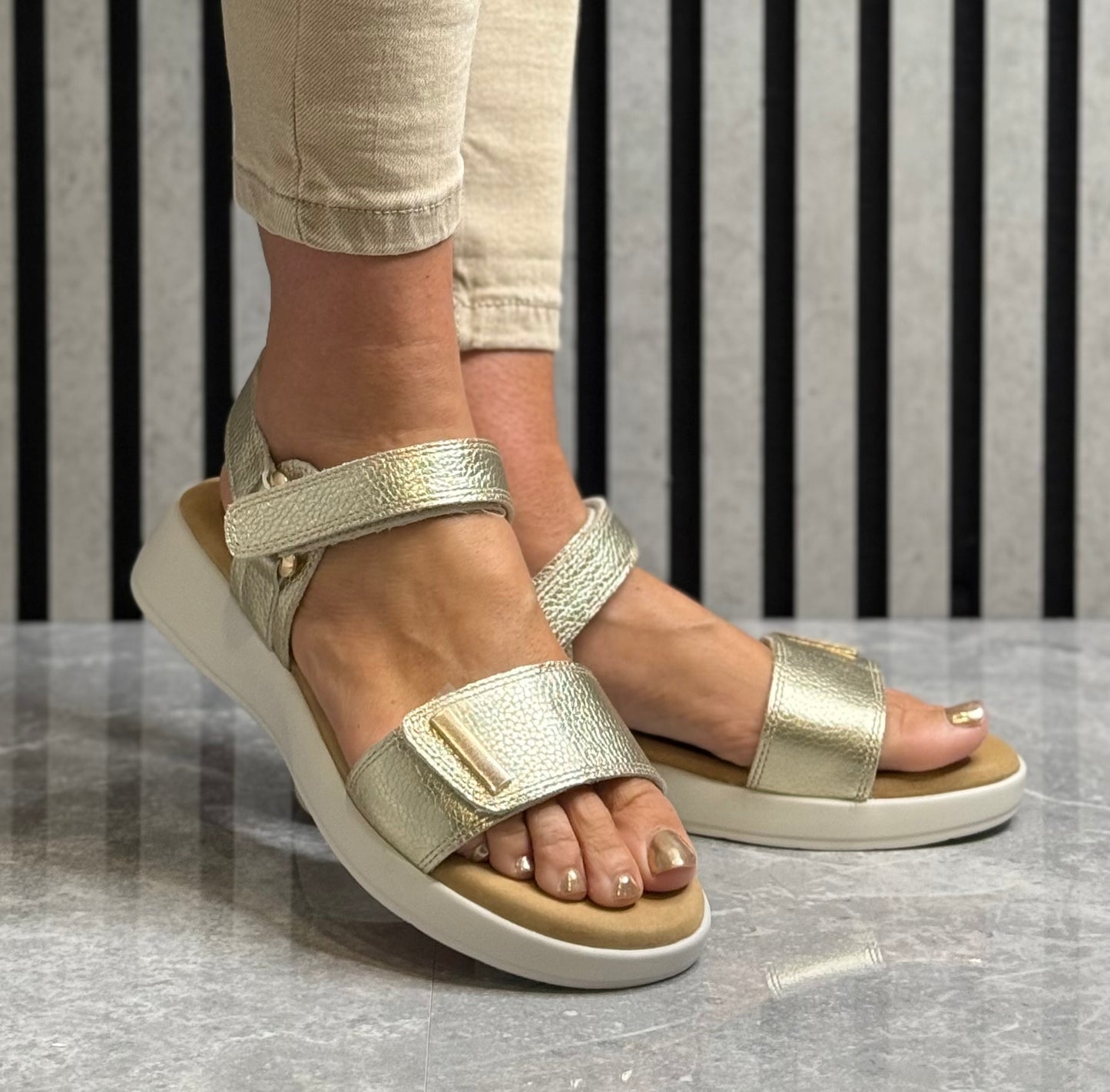 Lunar - 'Lark' Gold Metallic Leather Sandal