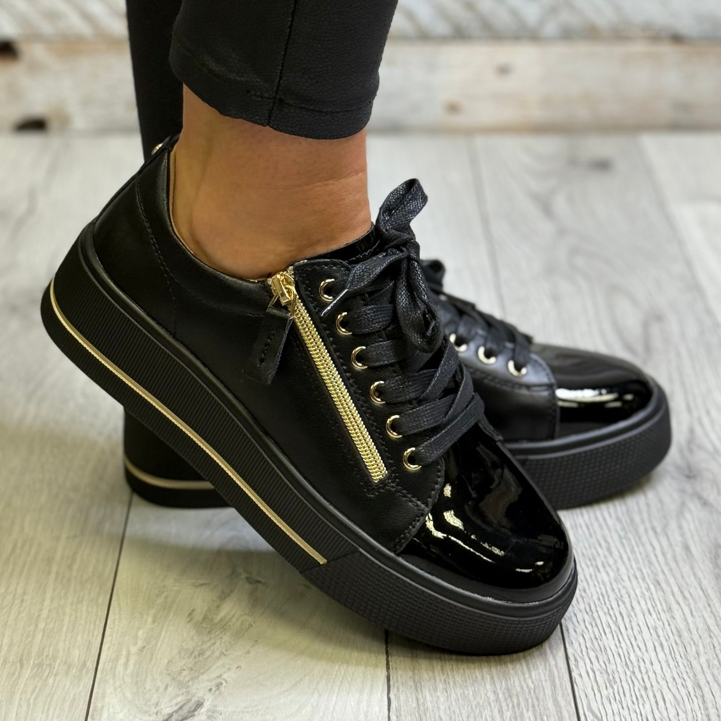 Patrizio Como - 'Ravenna' Black Matt/Patent Platform Trainer