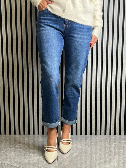 Mid Wash Mom Jean