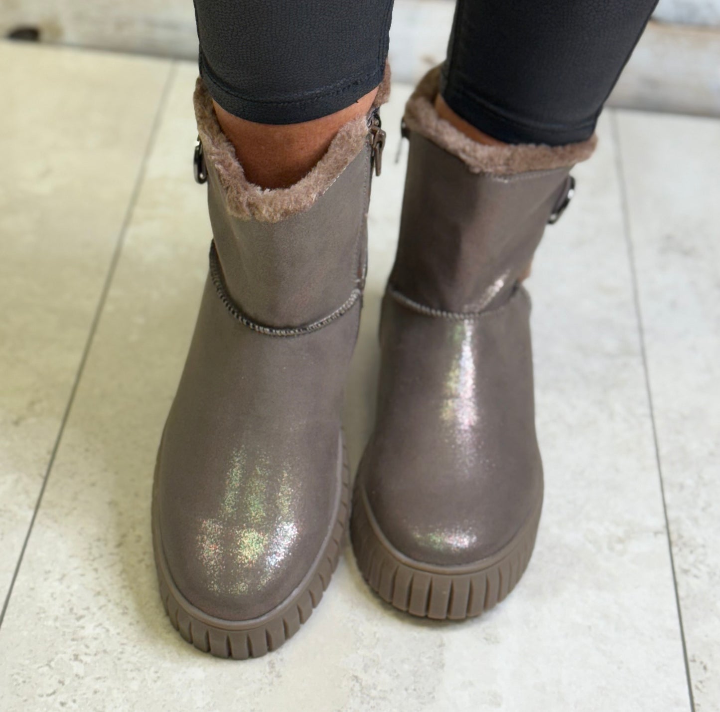 S Oliver - Bronze Glitter Lined Platform Boot