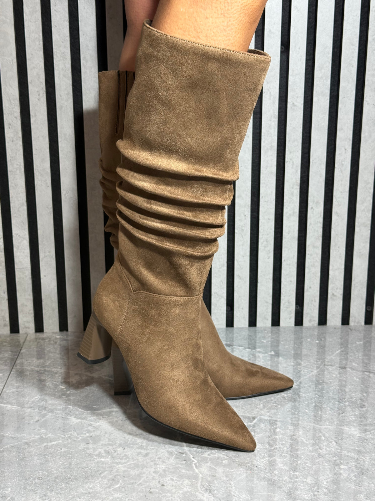 Redz - Biscuit Faux Suede Ruched Heel Boot