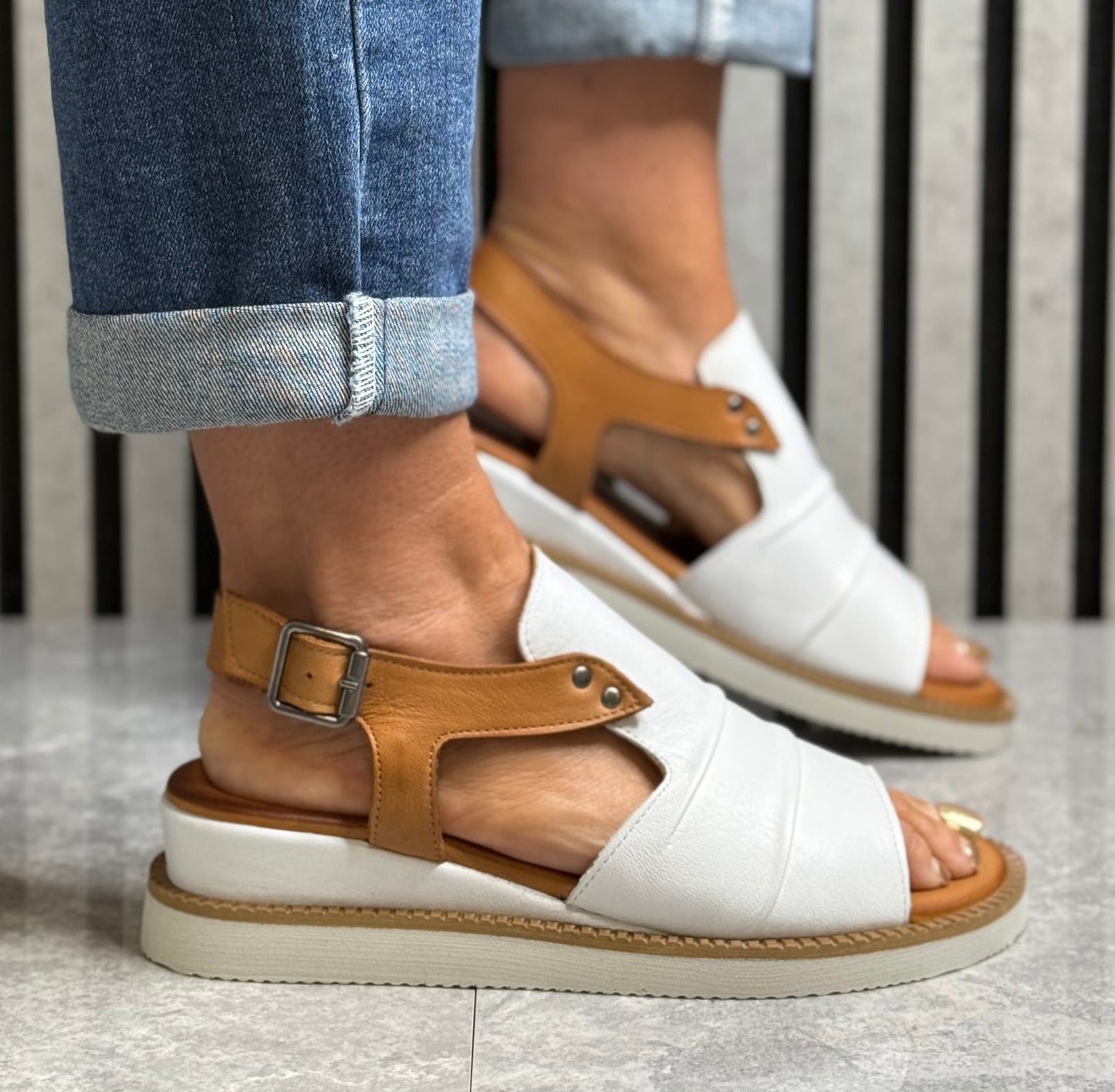 Modella - ‘Lyra' White Leather Sandal