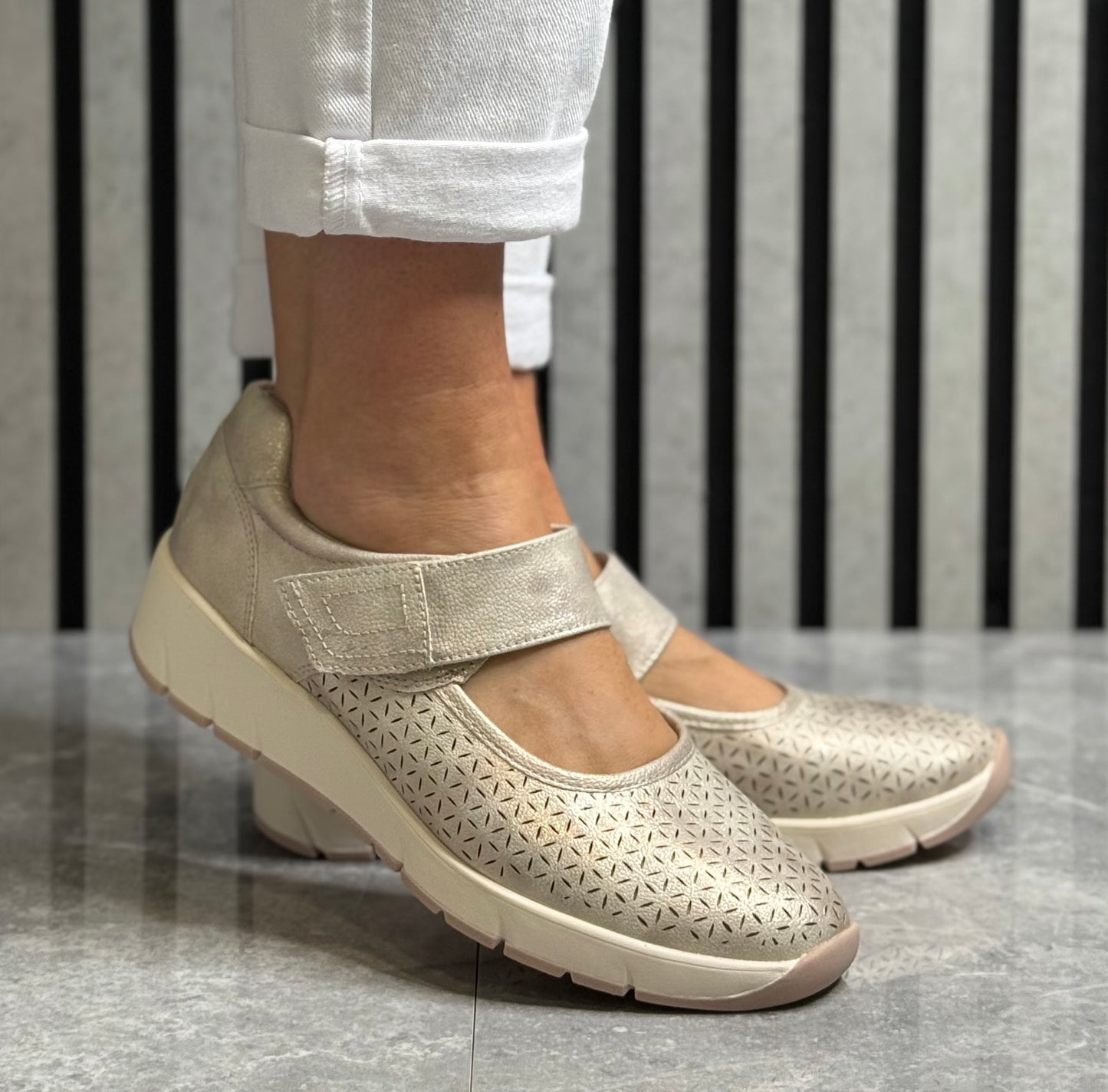 Jana - Rose Gold Wedge Shoe