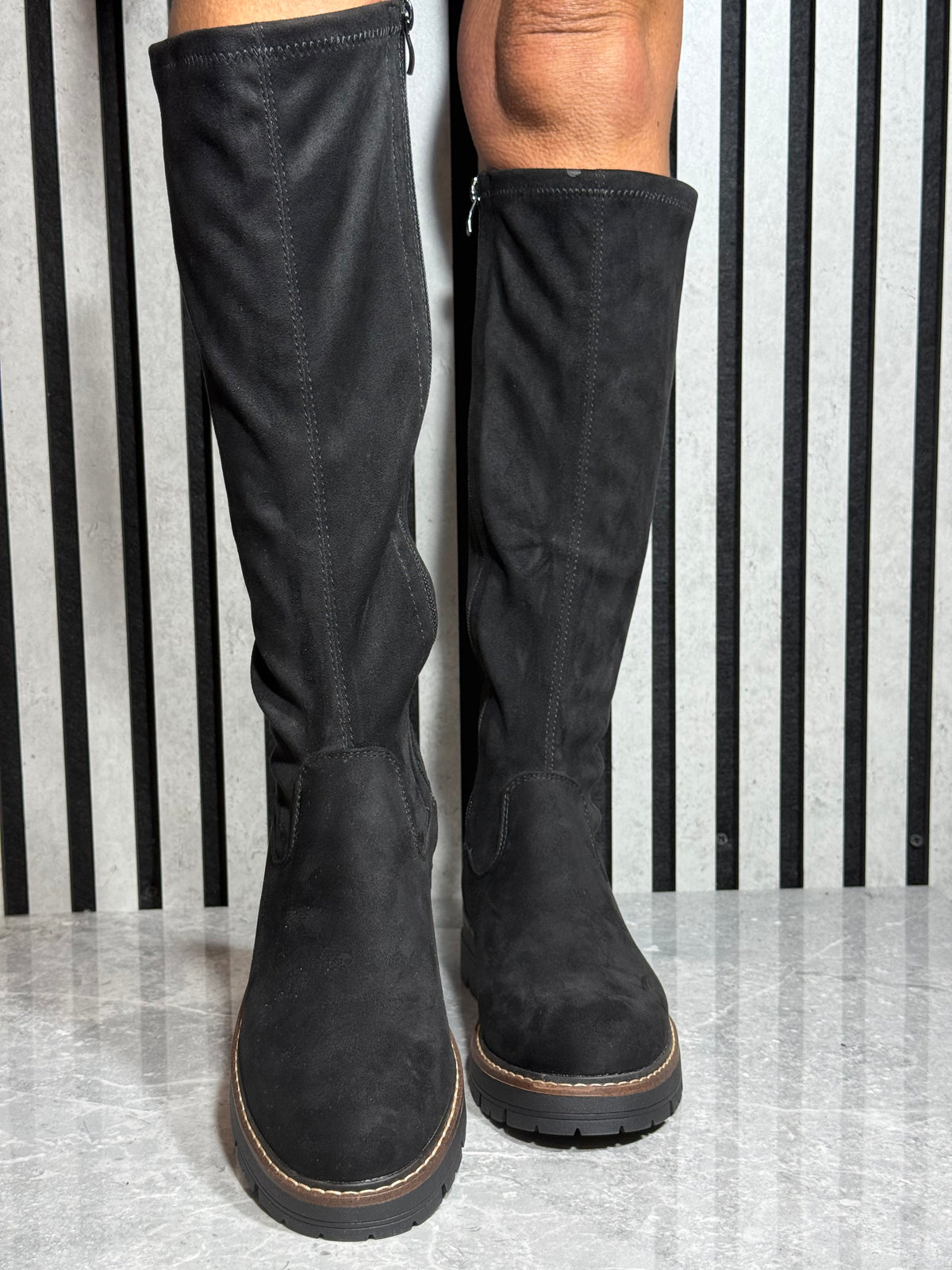 Redz - Black Faux Suede Long Boot