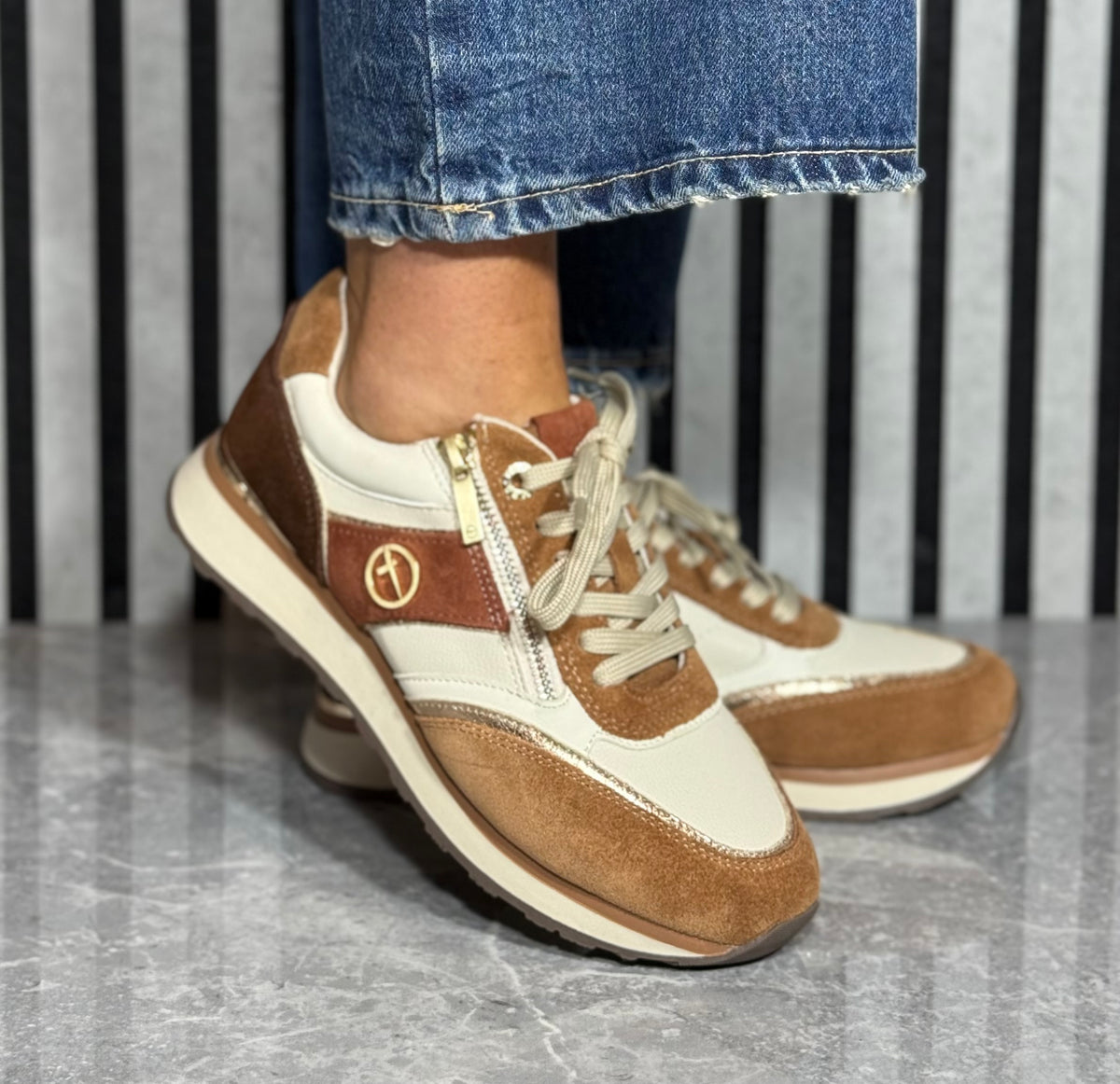 Tamaris - Cognac/Cream Combo Leather Trainer