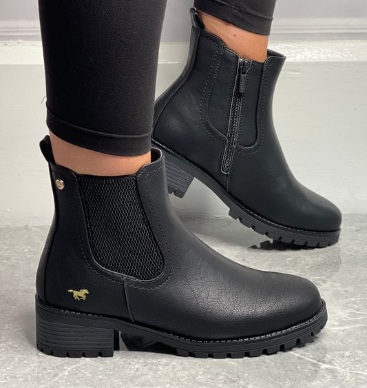 Mustang - Black Chelsea Boot