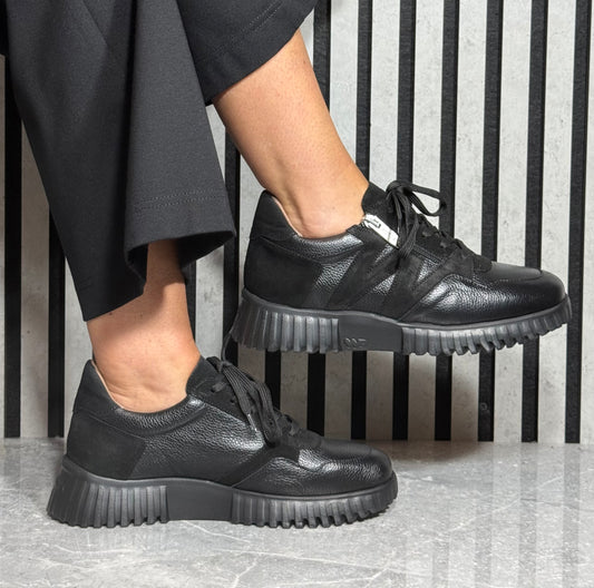 Wonders - A-4424  Black Combo Leather Trainer