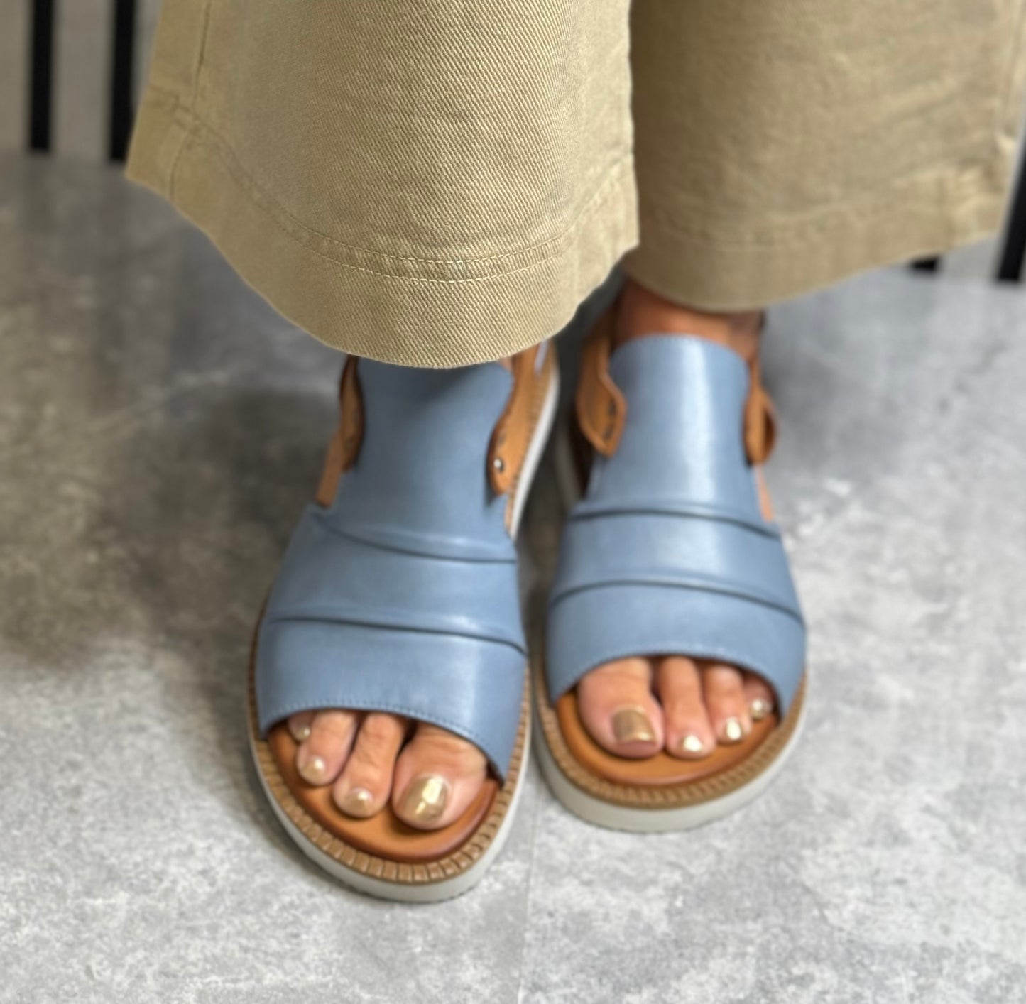 Modella - ‘Lyra' Sky Blue Leather Sandal