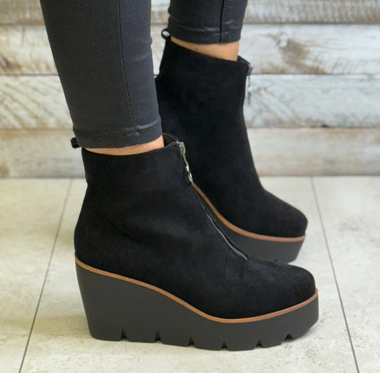 Hannah K - Black Wedge Platform Boot