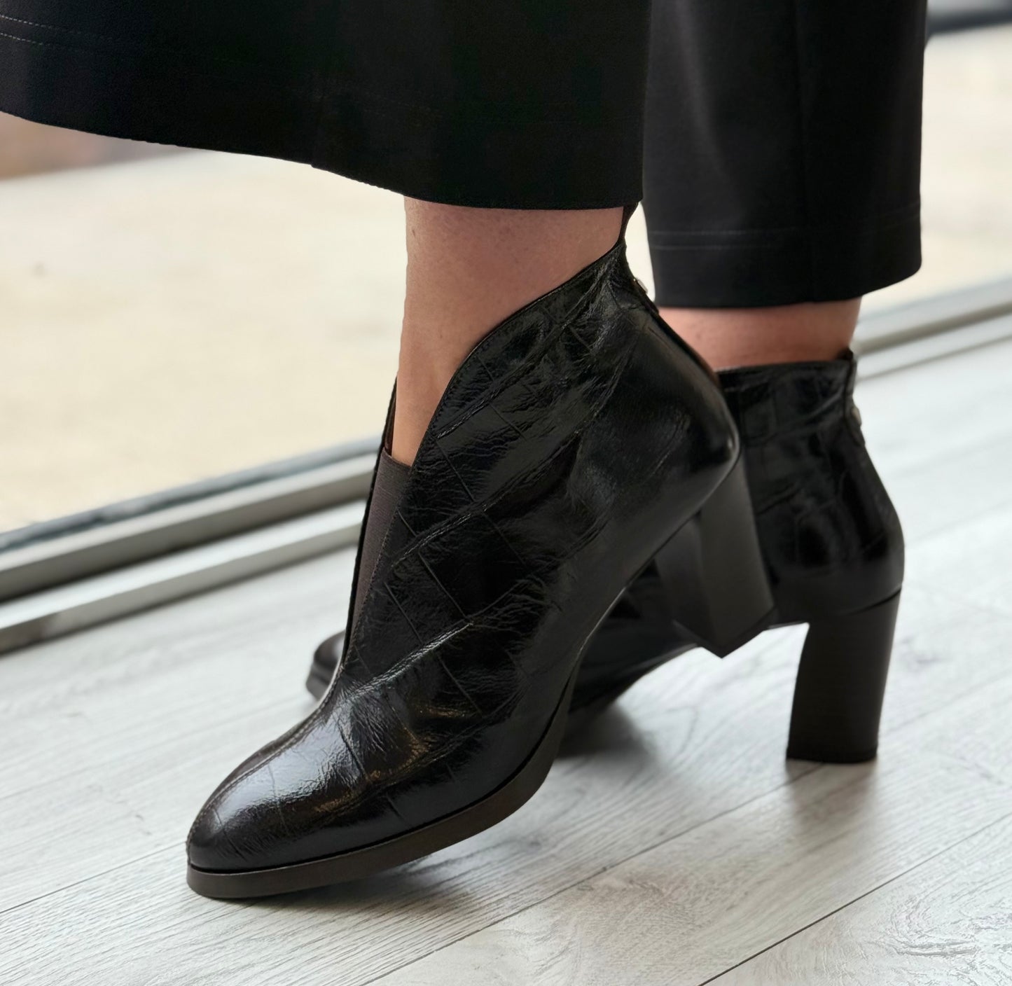 Wonders - L1112 Dark Brown Slip On Ankle Boot (Testa)