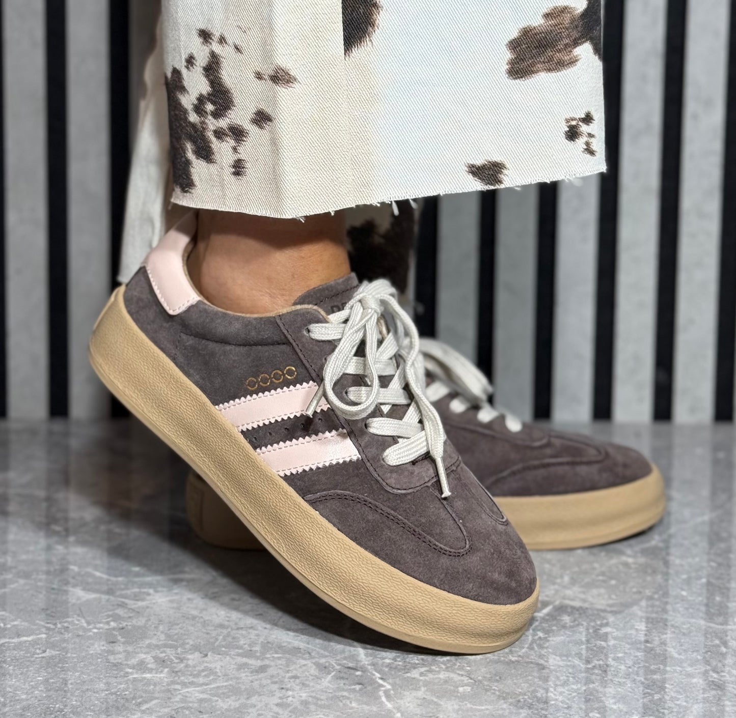 Drilleys- 'Thirty Three' Pink Truffle Trainer
