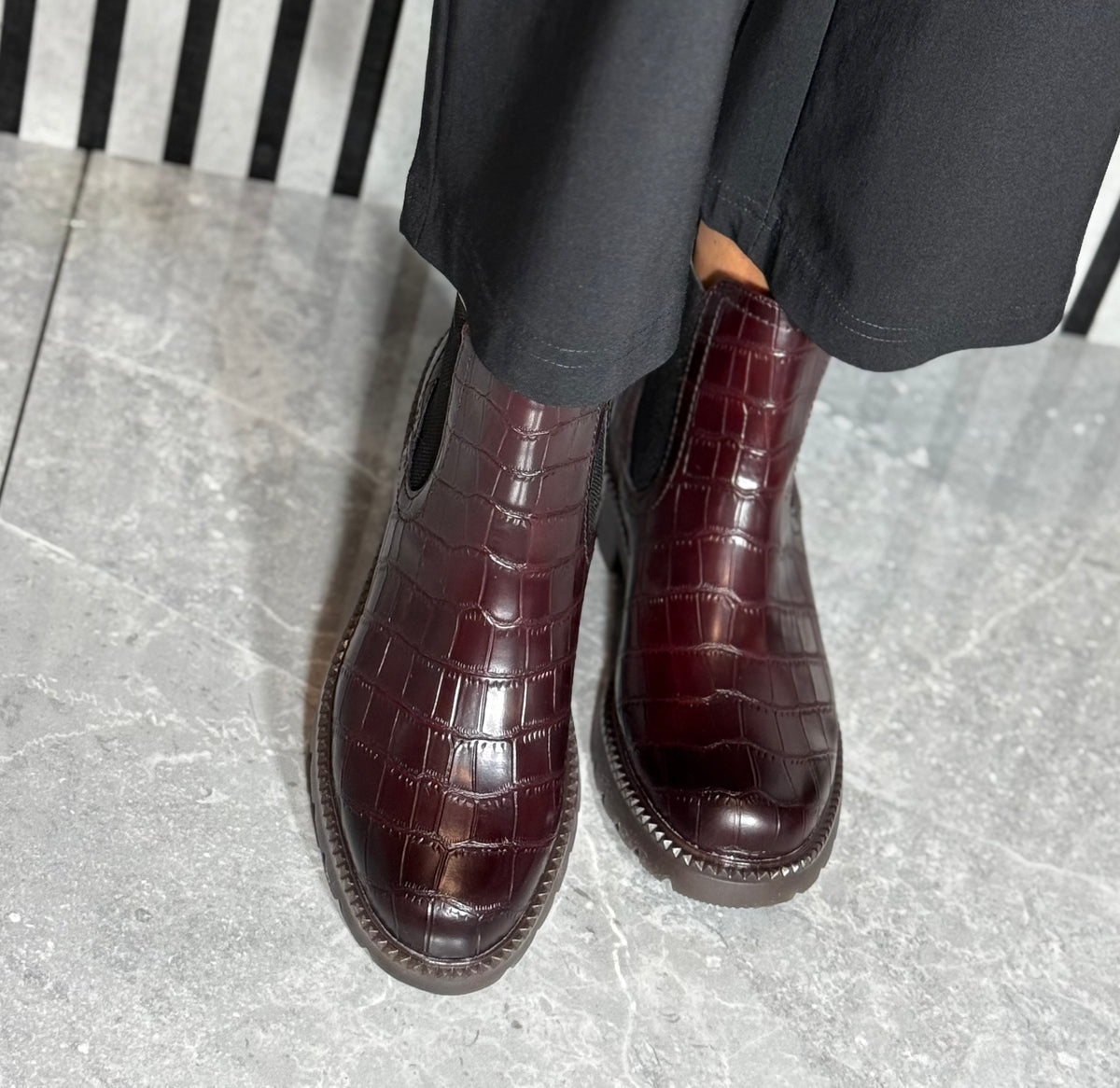 Tamaris - Bordeaux Croc Detail Chelsea Boot