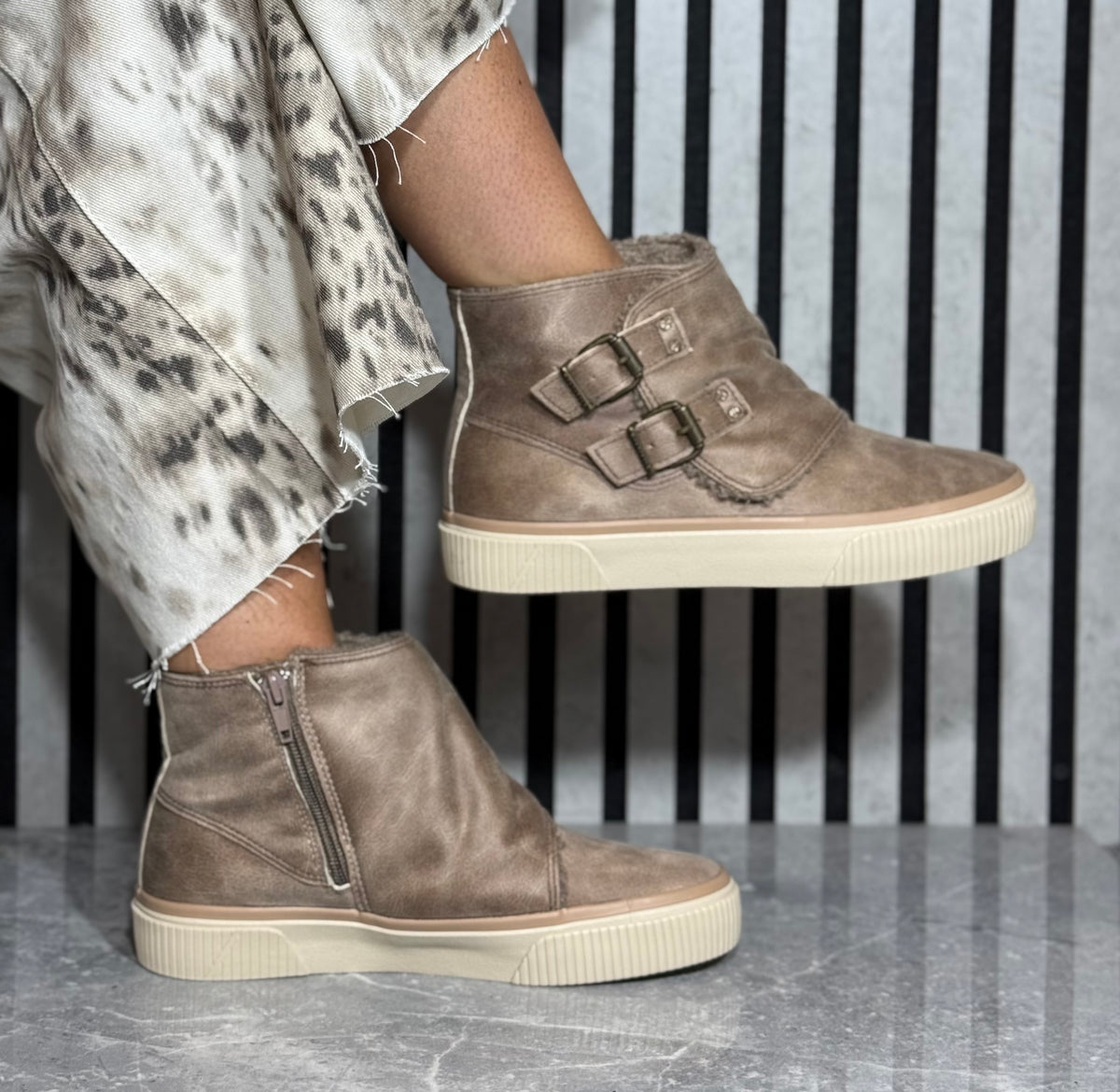 Blowfish - Mushroom Stud Detail Lined Ankle Boot