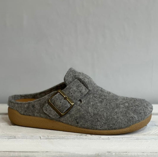 Lotus - 'Alvari" Grey Slipper