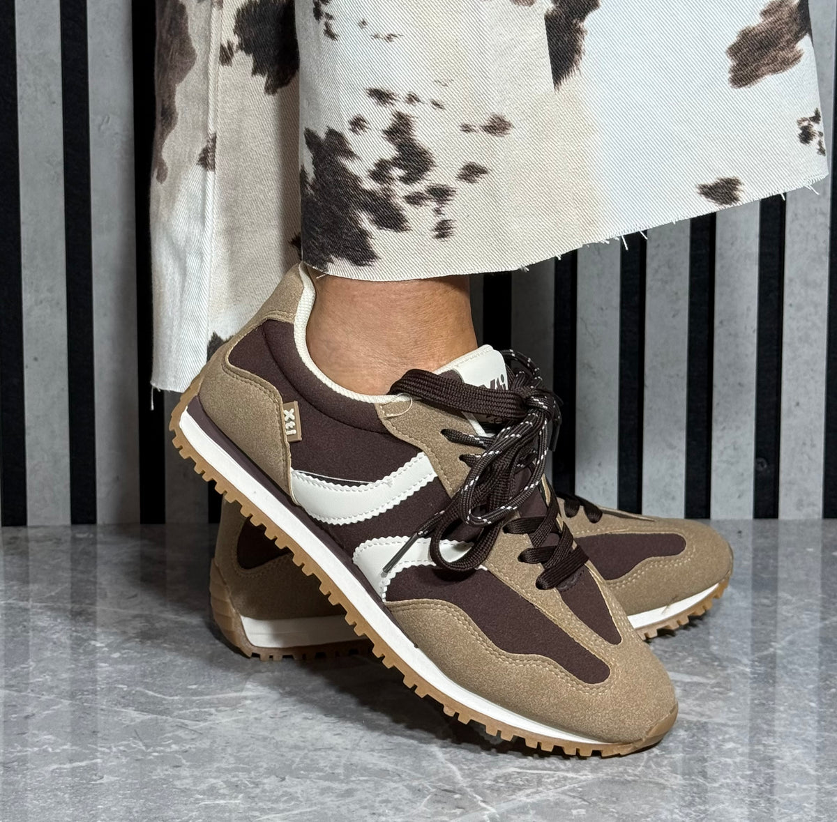 Xti - Brown/Beige Mix Trainer (146277)