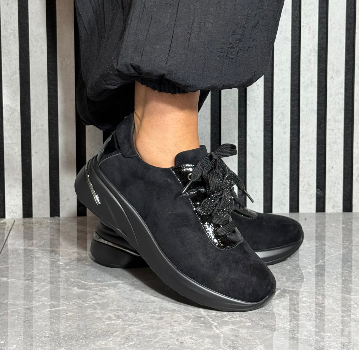 Zanni & Co - 'Tianchang One' Black Wedge Shoe