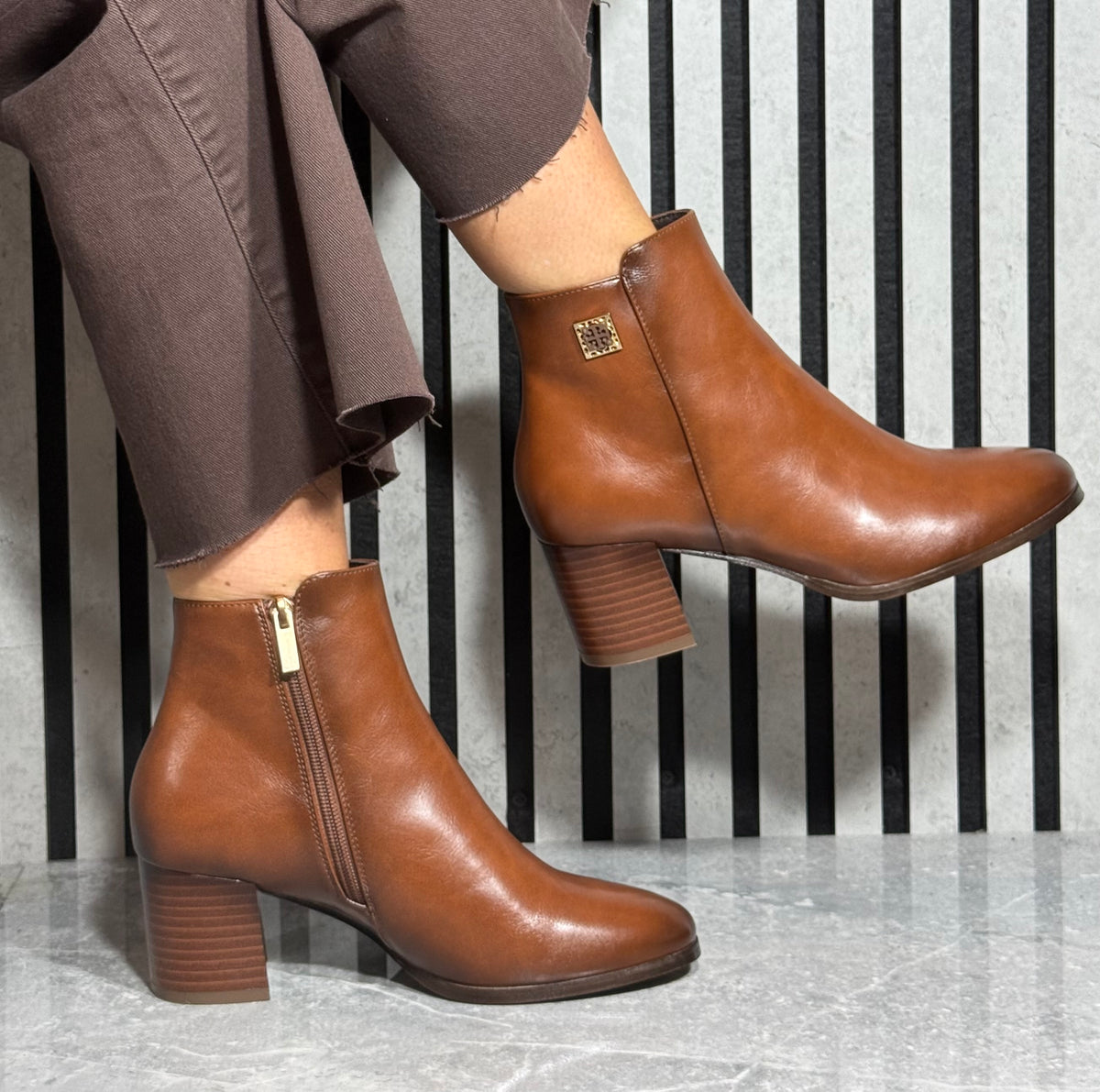 Patrizio Como - Caramel Block Heel Ankle Boot