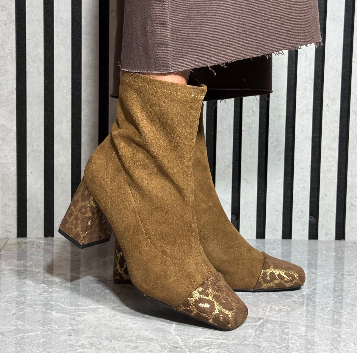 Una Healy - 'Homegrown' Mellow Truffle Block Heel Boot