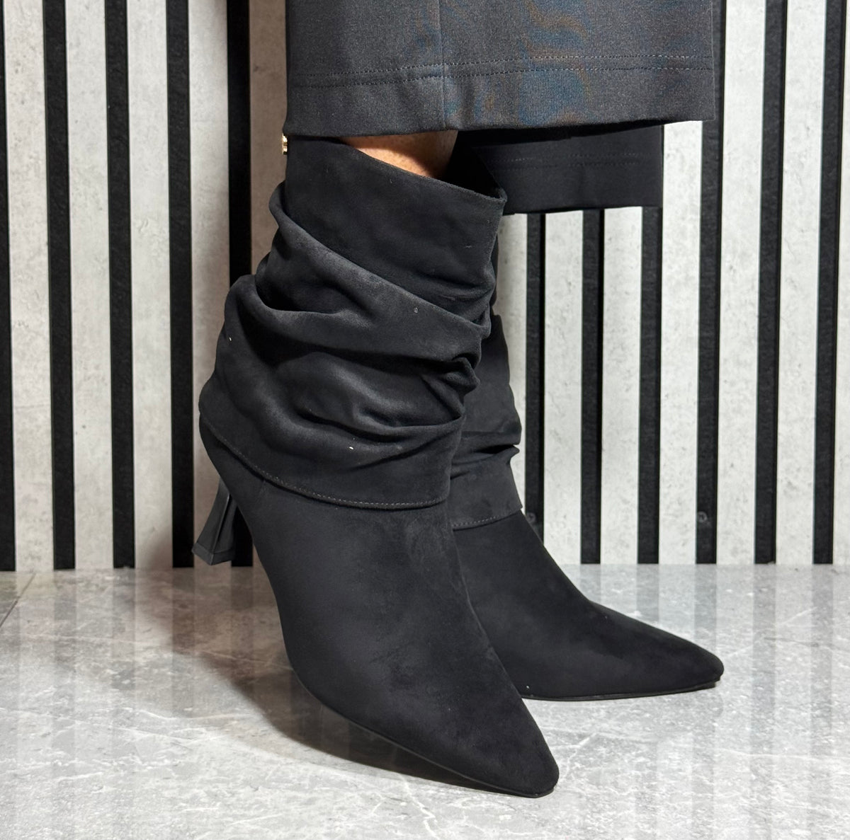 Xti - Black Faux Suede Ruched Heel Boot (146393)