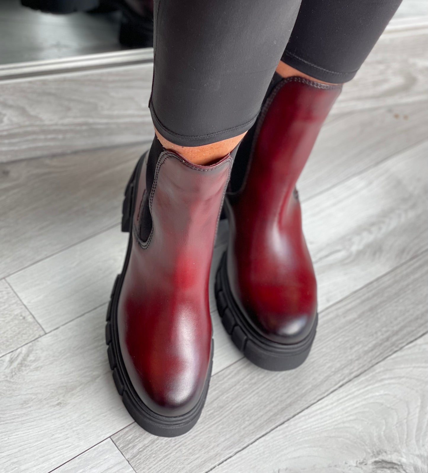 Bagatt- Dark Red Block Heel Slip On Leather Boot