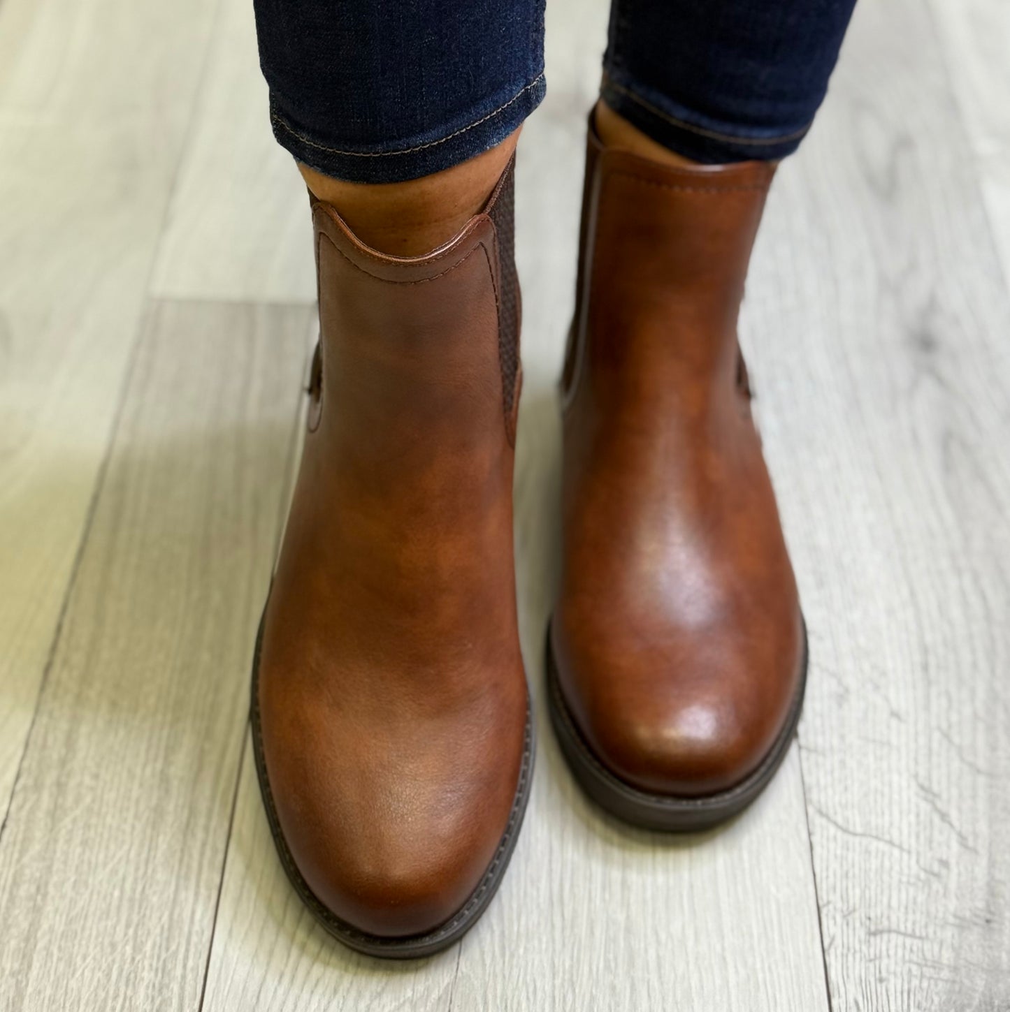 Tamaris - Cognac Chelsea Boot