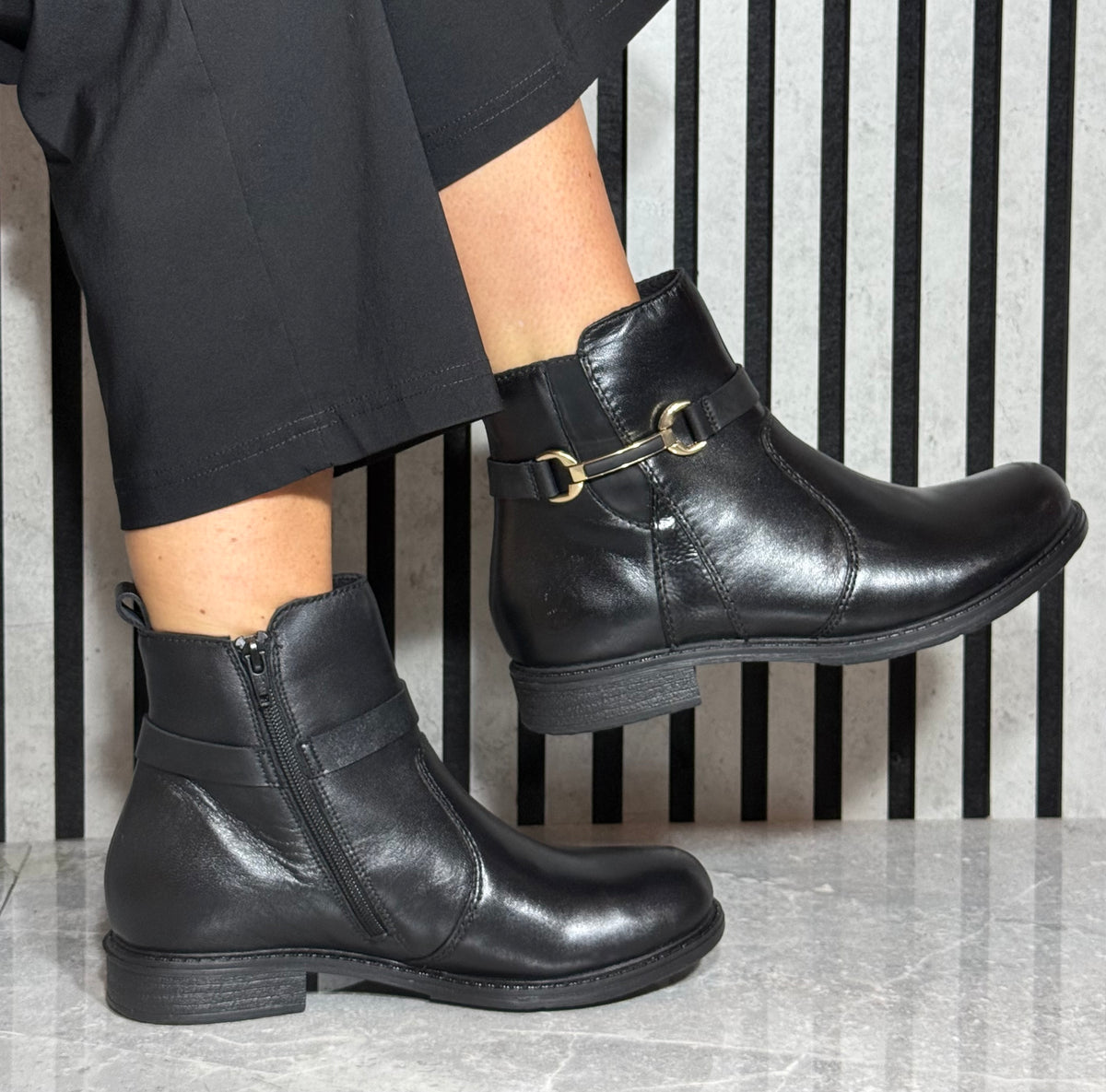 Rieker - Black Leather Ankle Boot